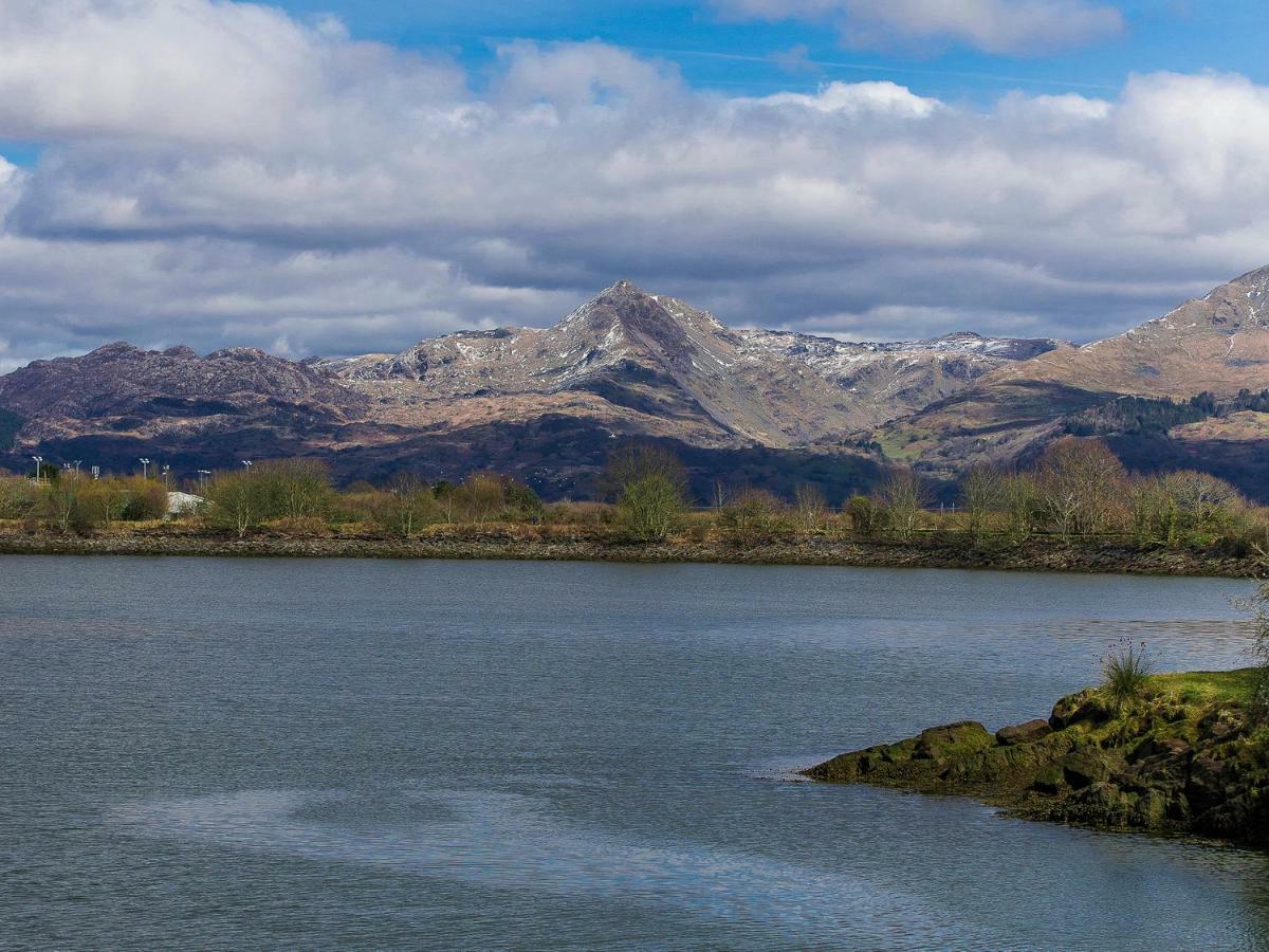 The Captain'S Bank Porthmadog Exteriör bild